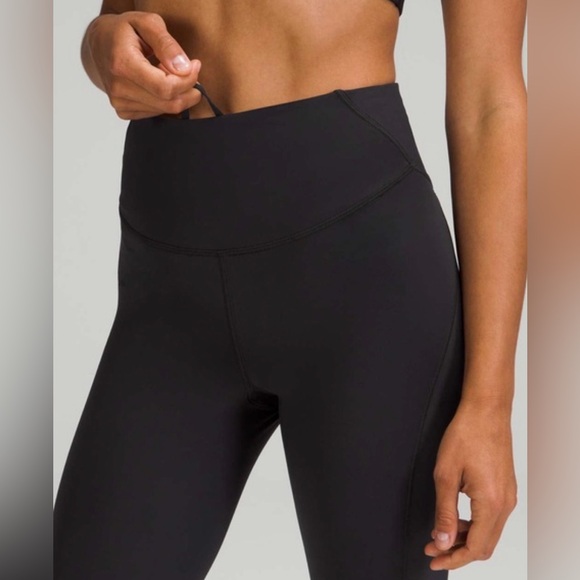 Lululemon leggings size 2 - Picture 4 of 4